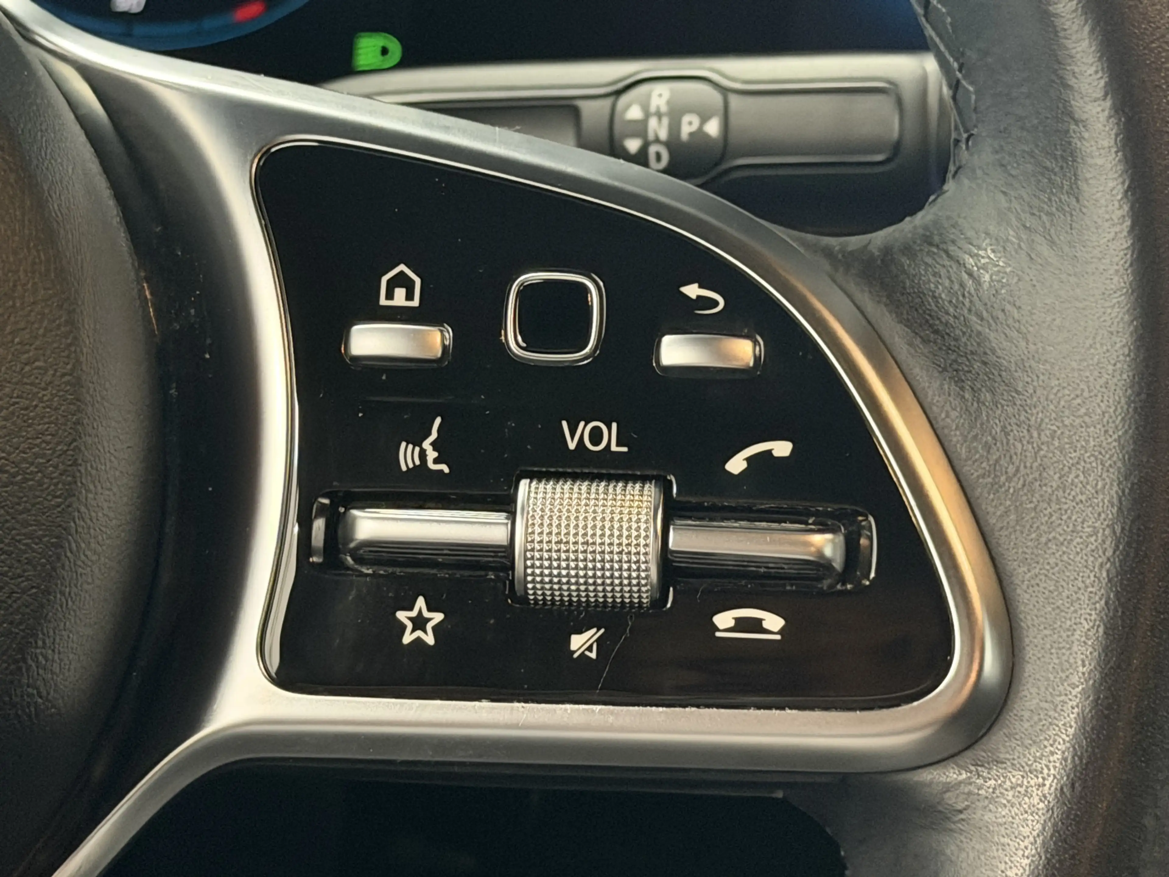 Mercedes-Benz CLA 220 8G-DCT Progressive — photo 12