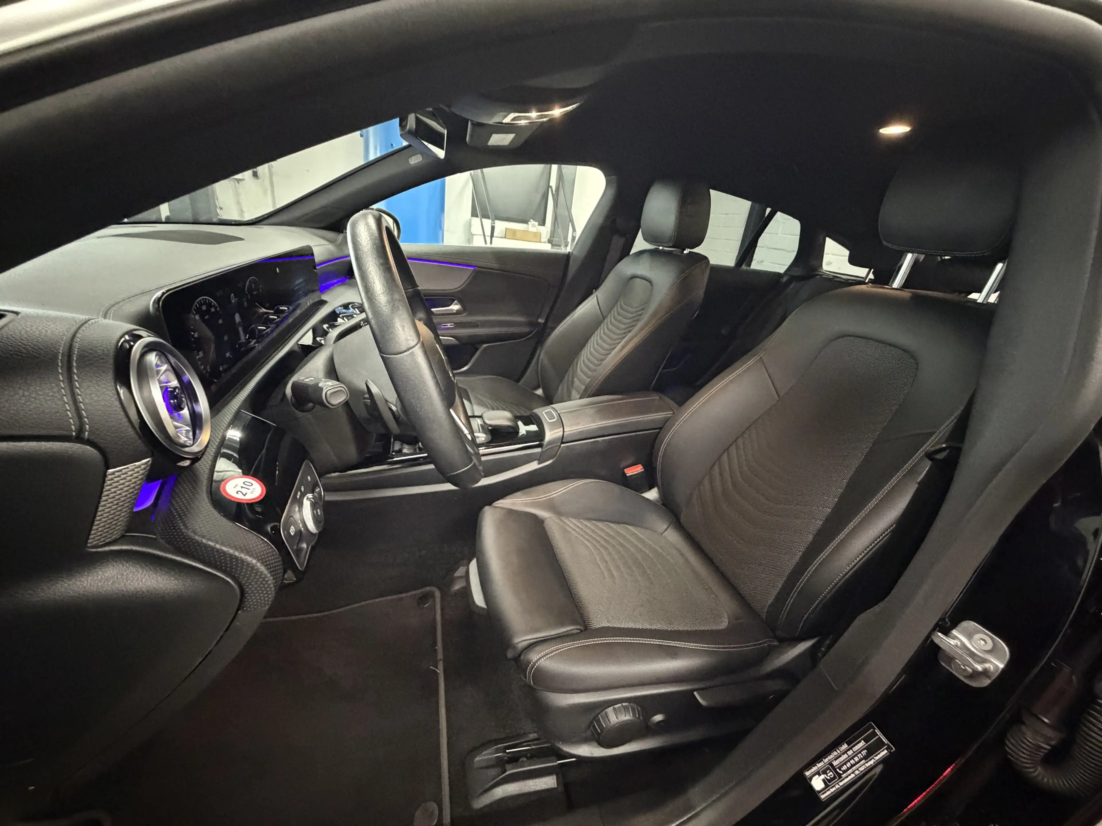 Mercedes-Benz CLA 220 8G-DCT Progressive — photo 5