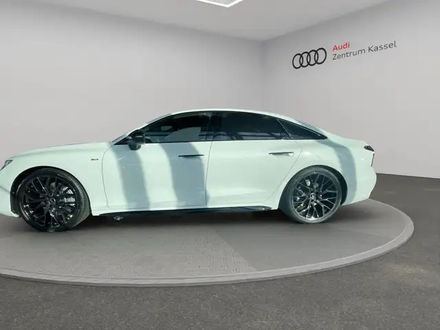 Audi A6 view 3