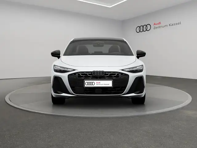 Audi A6 view 9