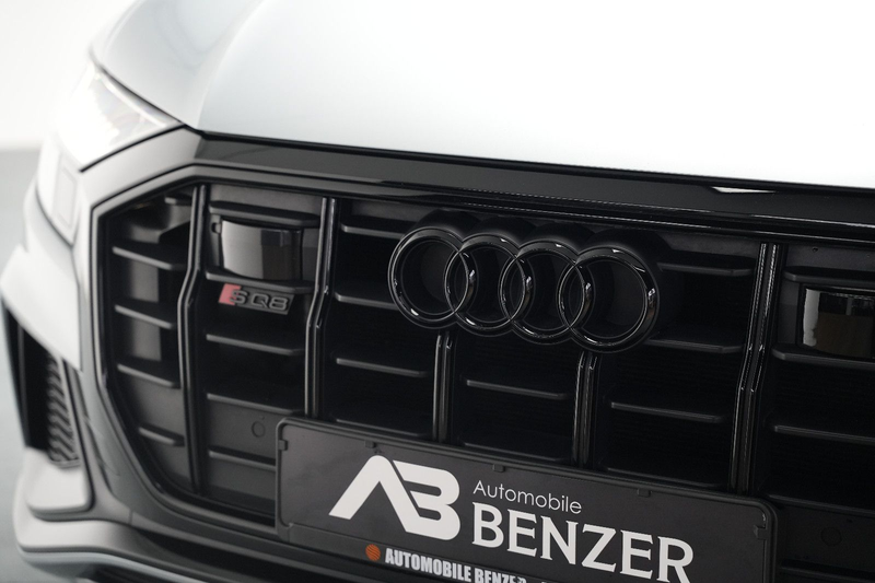 Audi SQ8 4.0 TFSI quattro/EXCLUSIVE/ALCANTARA/BLACK — photo 6