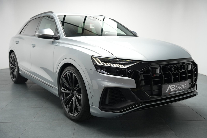 Audi SQ8 4.0 TFSI quattro/EXCLUSIVE/ALCANTARA/BLACK