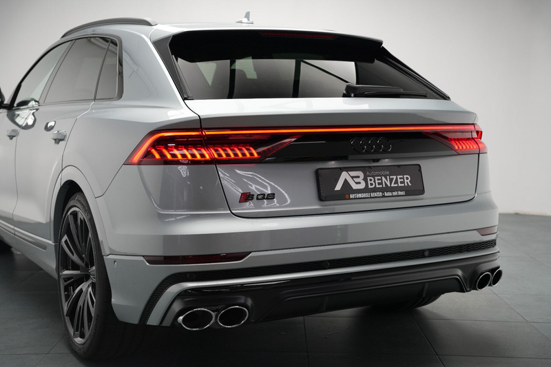Audi SQ8 4.0 TFSI quattro/EXCLUSIVE/ALCANTARA/BLACK — photo 10