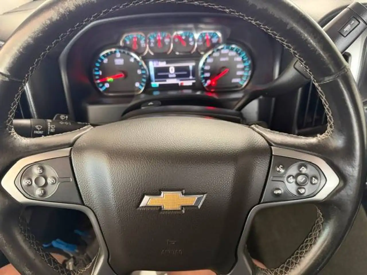 Chevrolet Silverado 1500 photo Chevrolet Silverado 1500