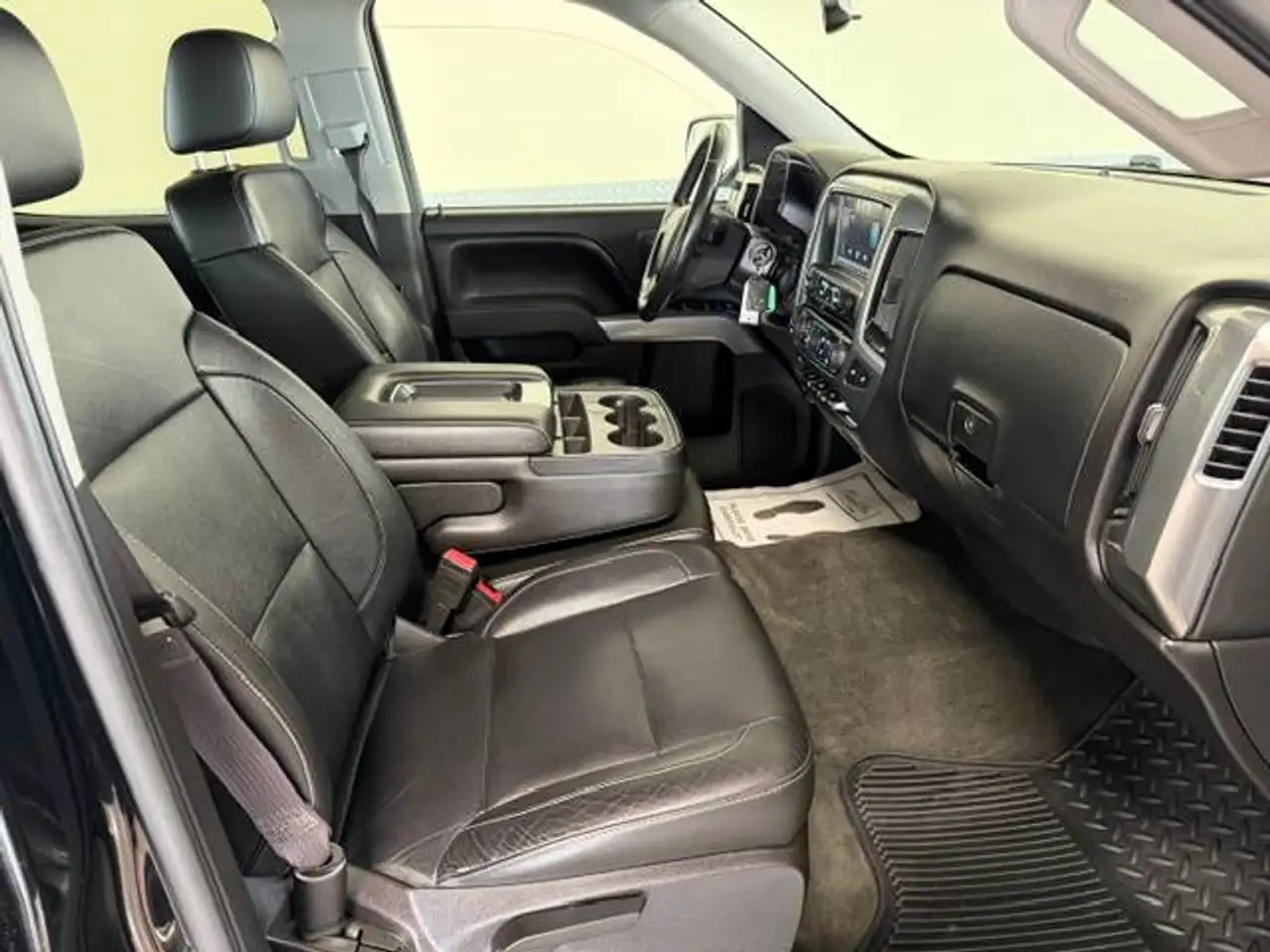 Chevrolet Silverado 1500 photo Chevrolet Silverado 1500