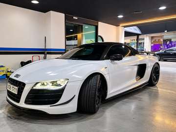 V10 5.2 GT 34/300 SPYDER R TRONIC 6