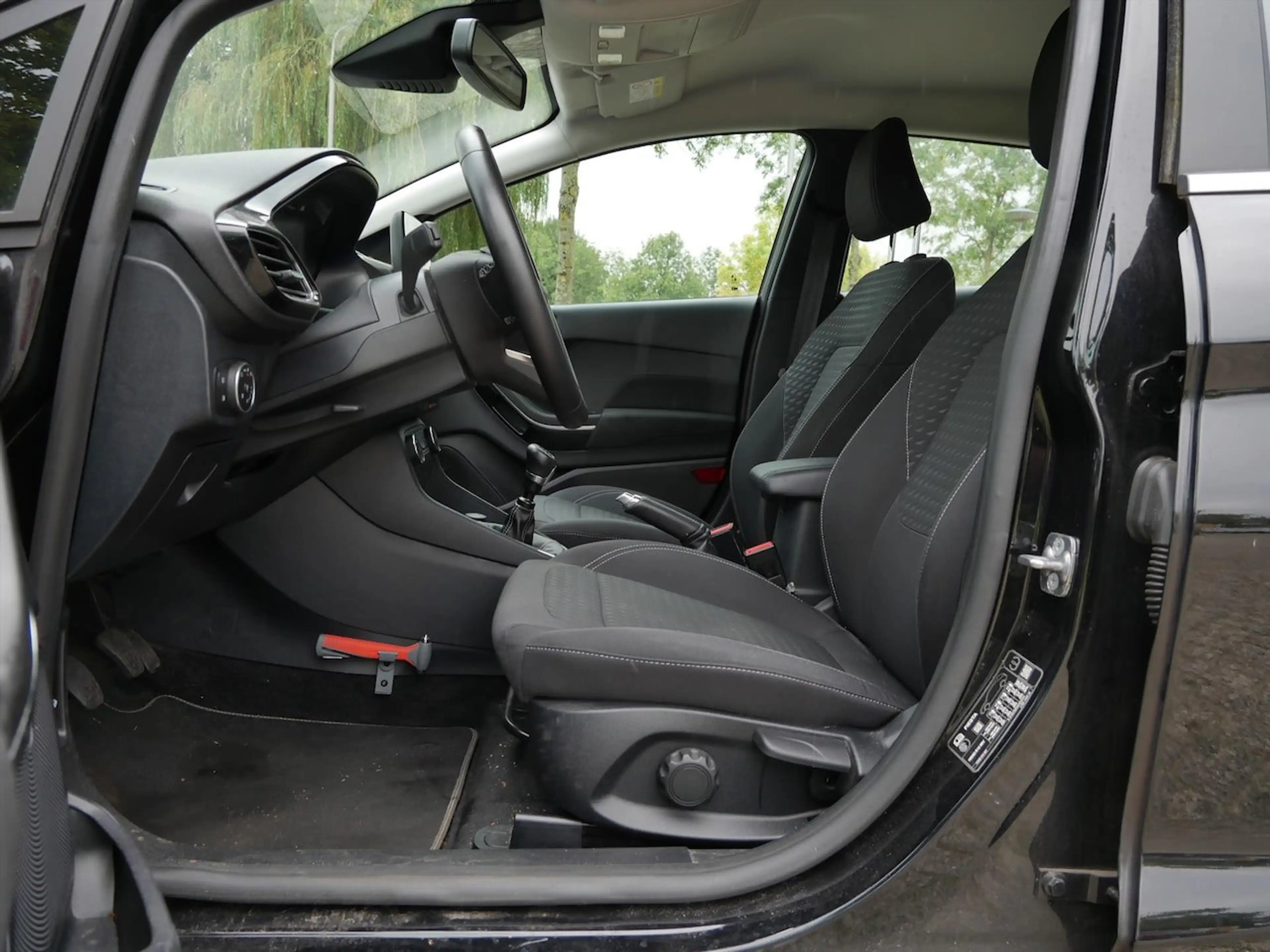 Ford Fiesta 1.0 EcoBoost Titanium — photo 6