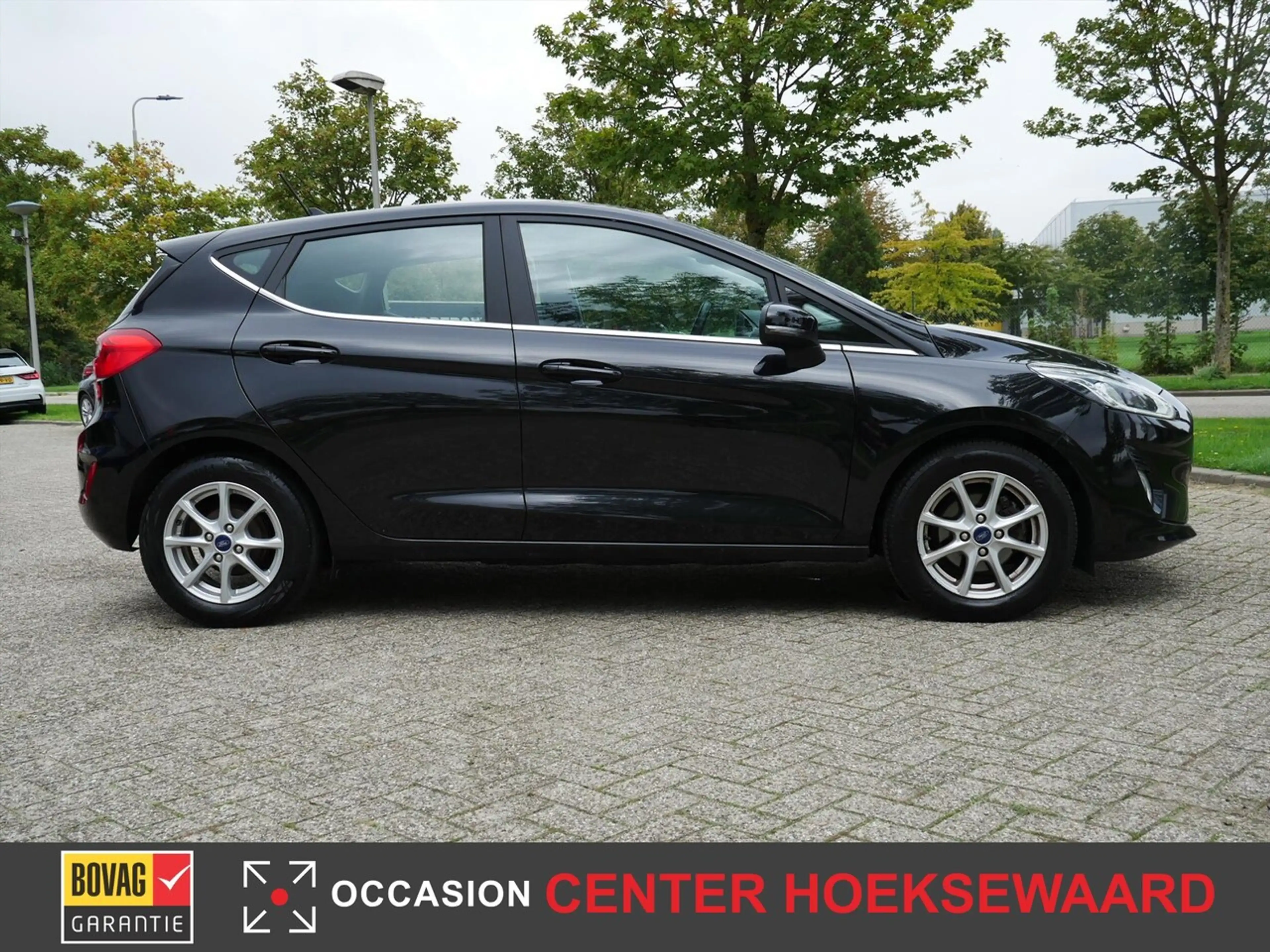 Ford Fiesta 1.0 EcoBoost Titanium — photo 14