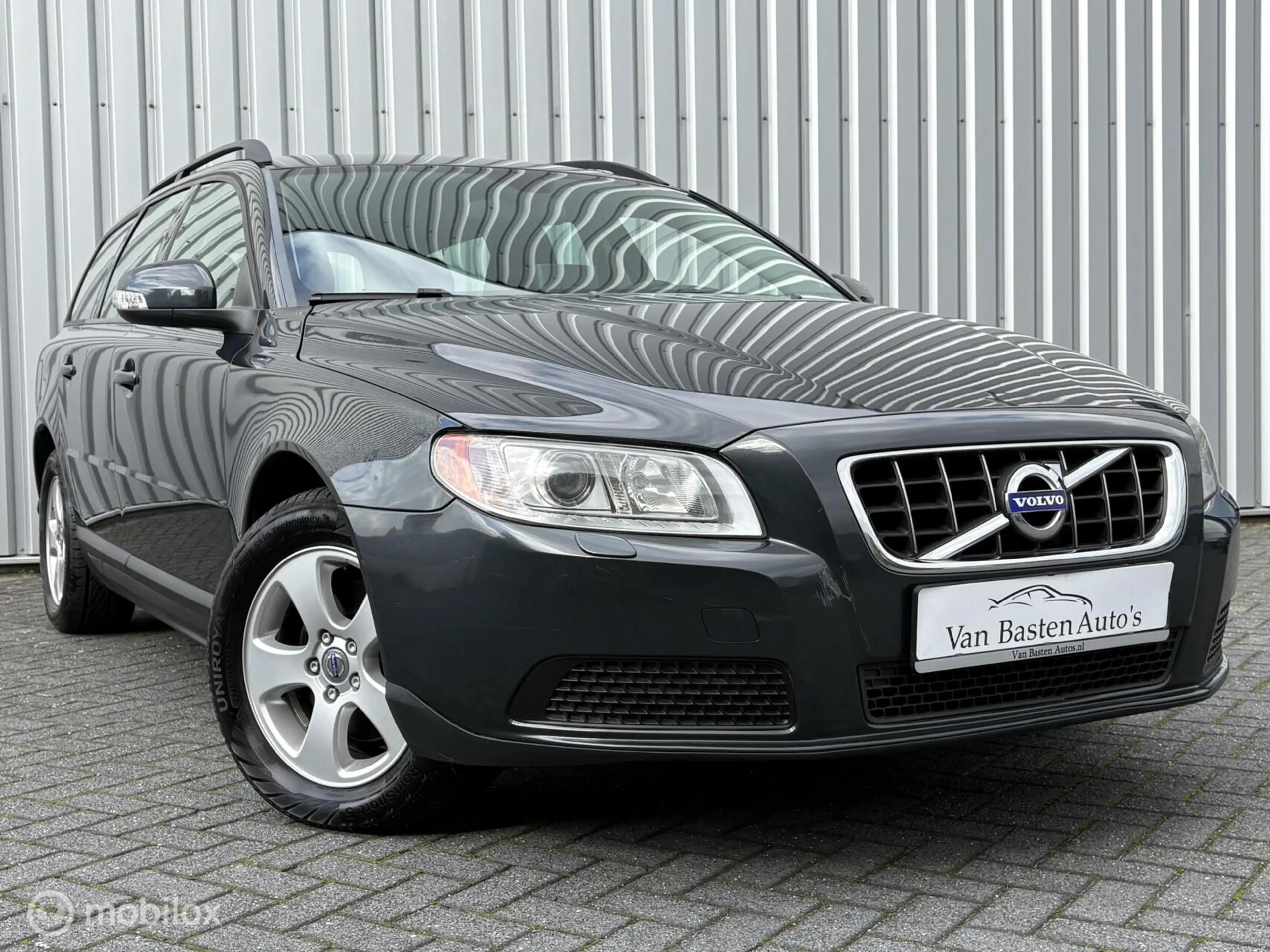 Volvo V70 2.0D Momentum | Xenon | Navi | Clima | Hifi pro |