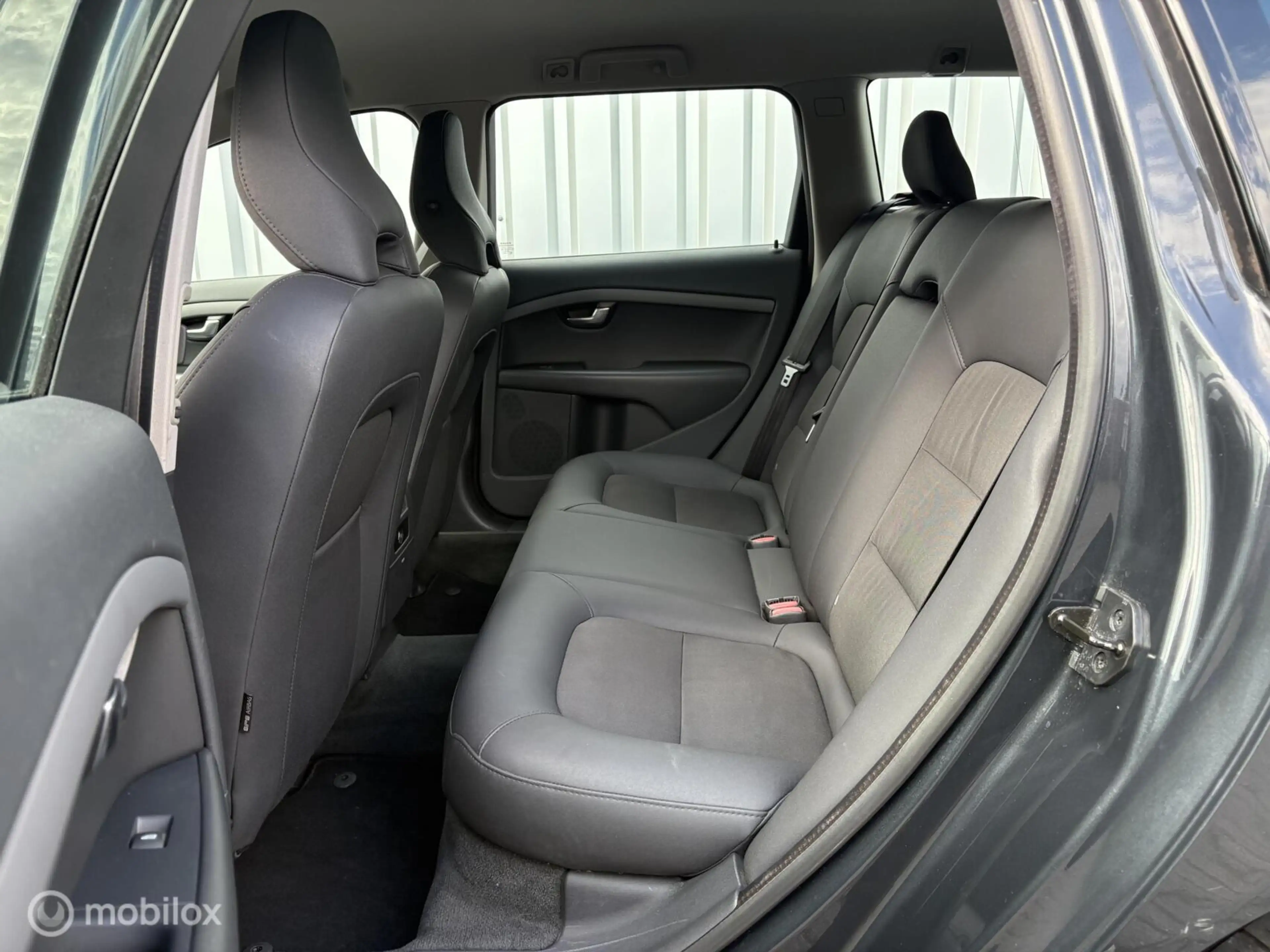 Volvo V70 2.0D Momentum | Xenon | Navi | Clima | Hifi pro | — photo 10