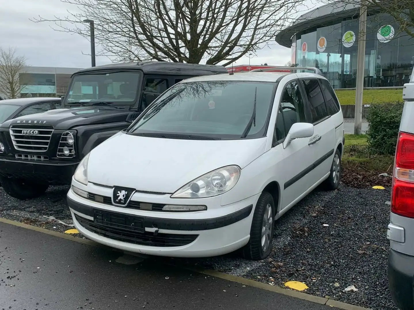 Peugeot 807 2.0i Pour pièces ou a redémarrer Alb - 1