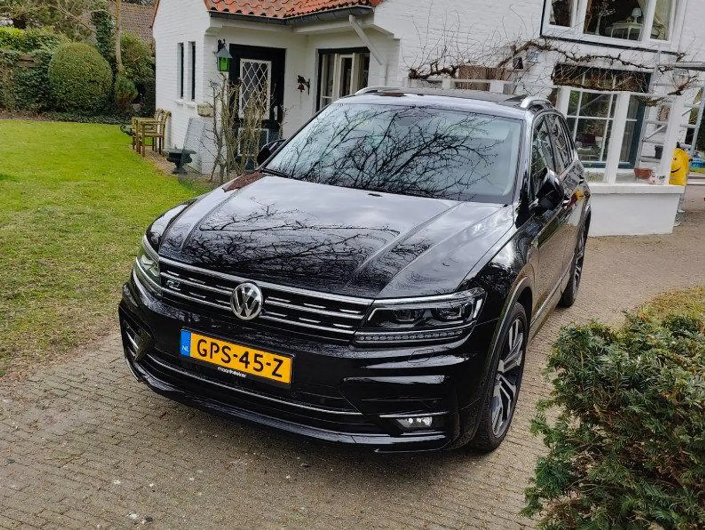 Volkswagen Tiguan 2.0 TSI 4Motion Aut 230pk 3xRLine Pano Leer Trekh. Zwart - 2
