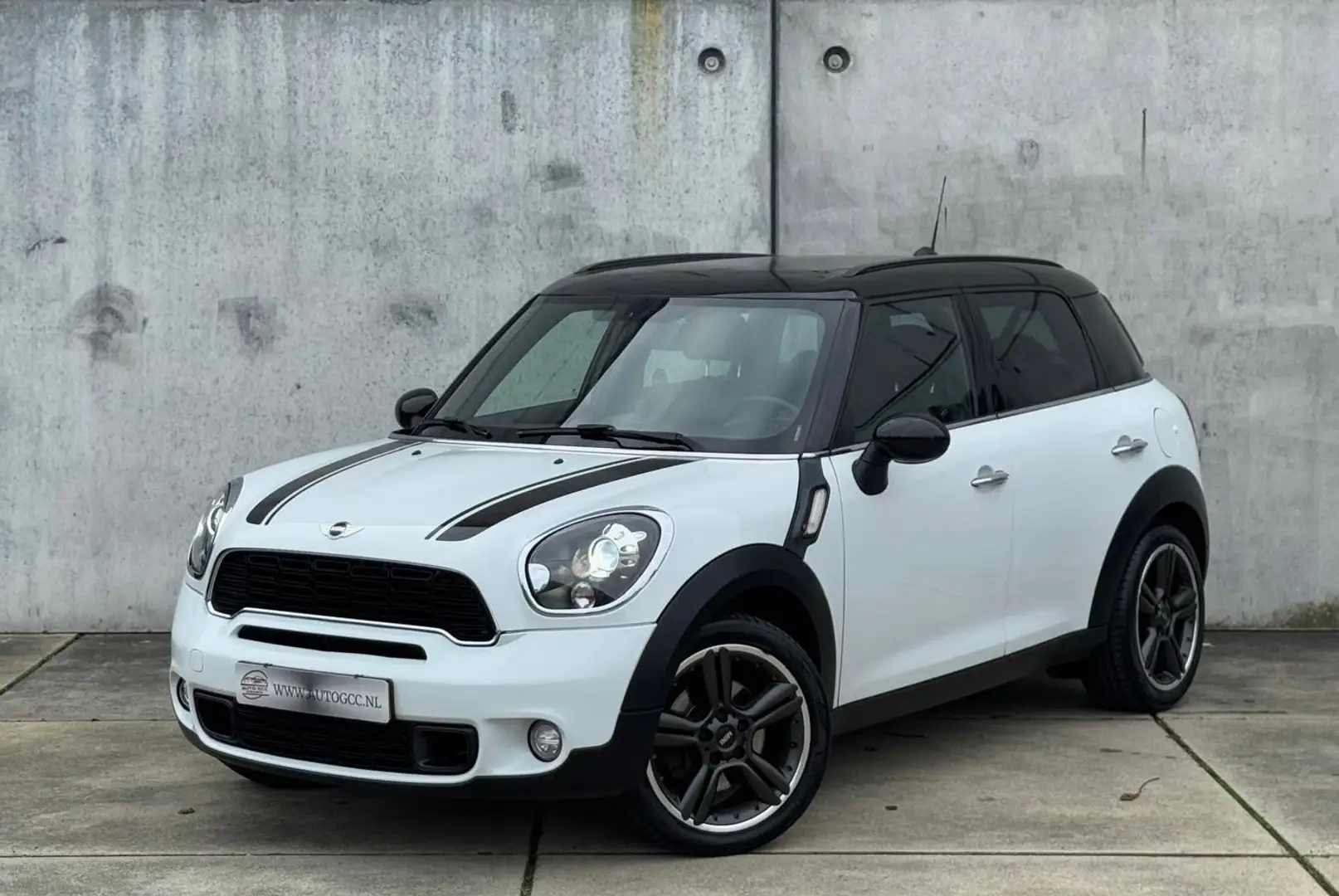 MINI Cooper S Countryman Mini 1.6 PANO LEDER NAVI PDC MF-STUUR Wit - 2
