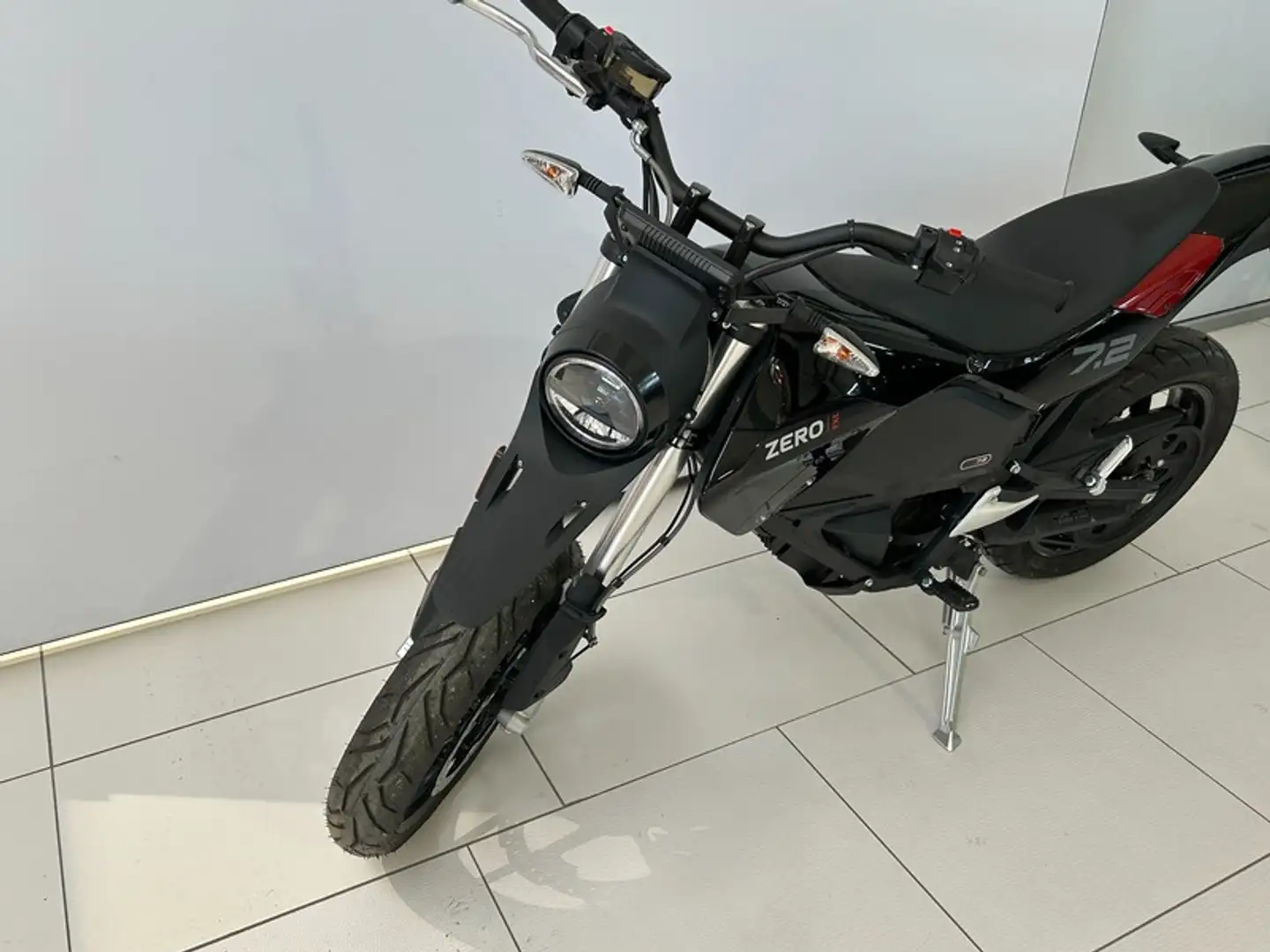 Zero MY 23 Černá - 1