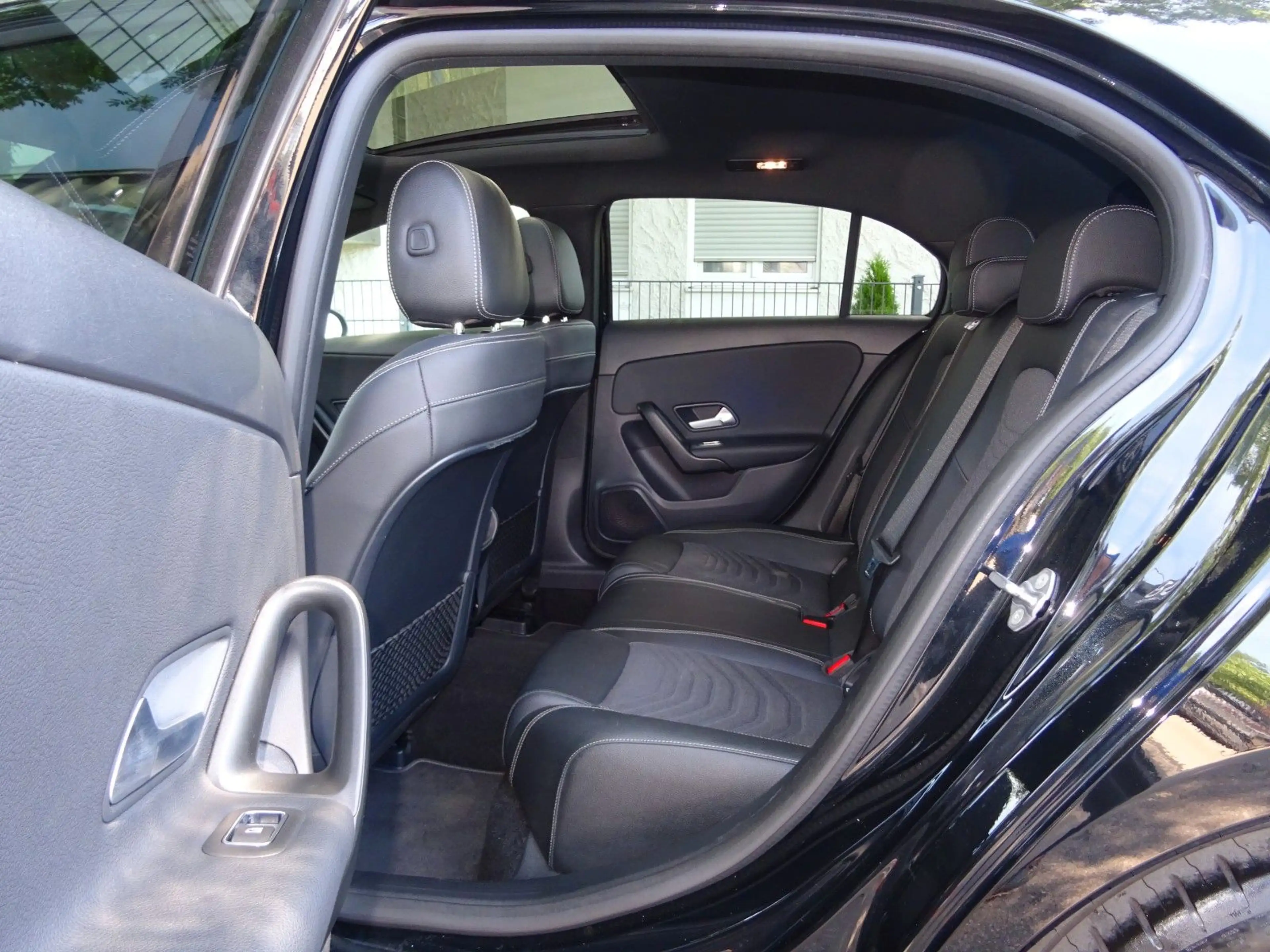 Mercedes-Benz A 200 d 8G-DCT Style Navi Leder W177 16" AppleCP — photo 14