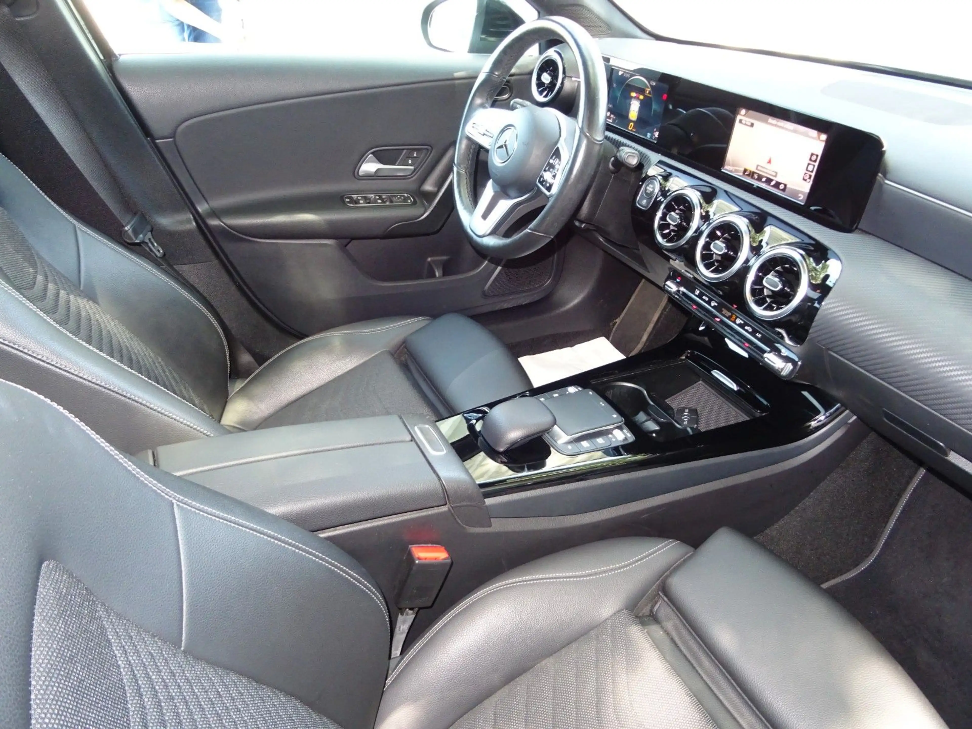 Mercedes-Benz A 200 d 8G-DCT Style Navi Leder W177 16" AppleCP — photo 8