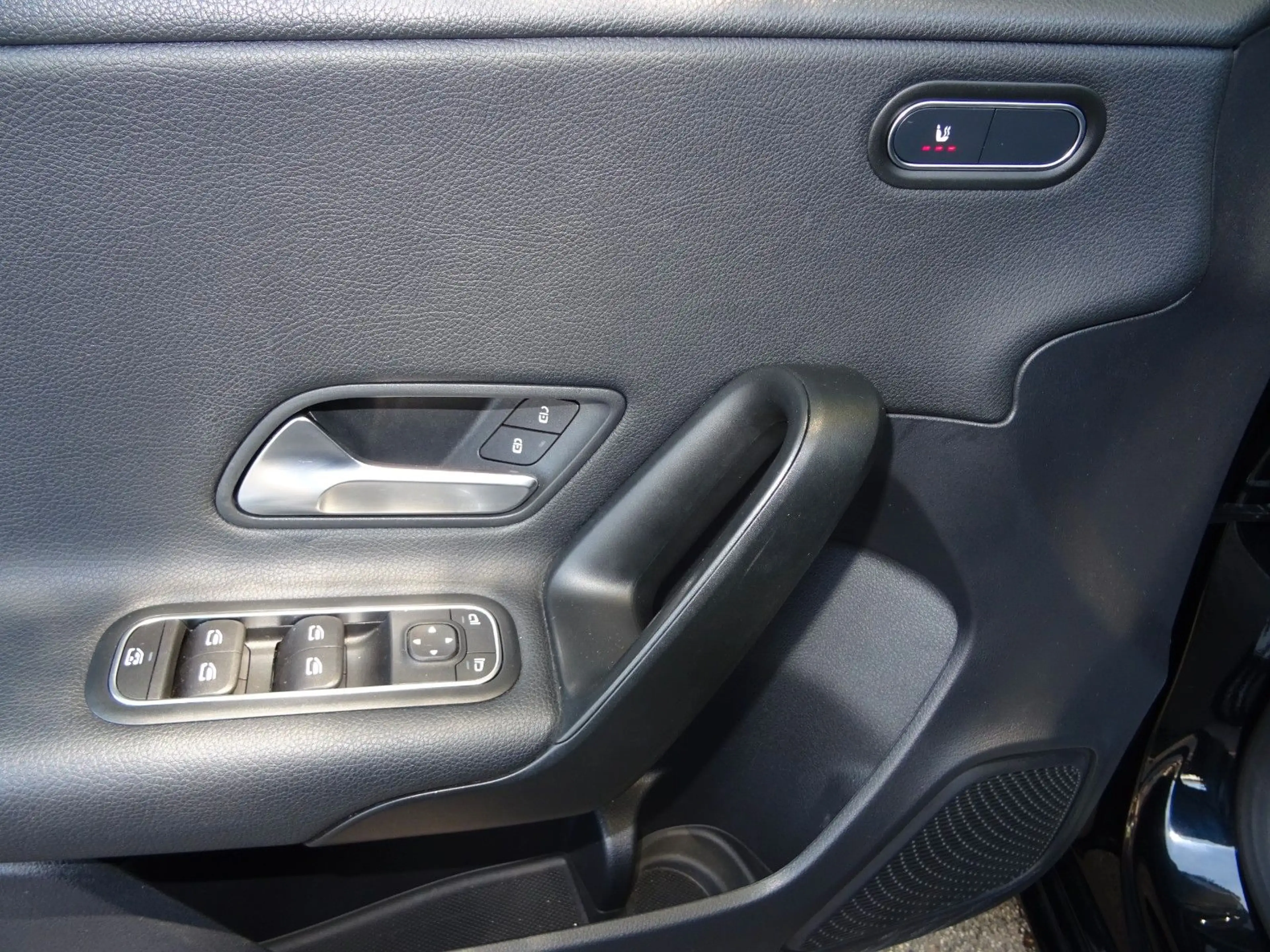 Mercedes-Benz A 200 d 8G-DCT Style Navi Leder W177 16" AppleCP — photo 13
