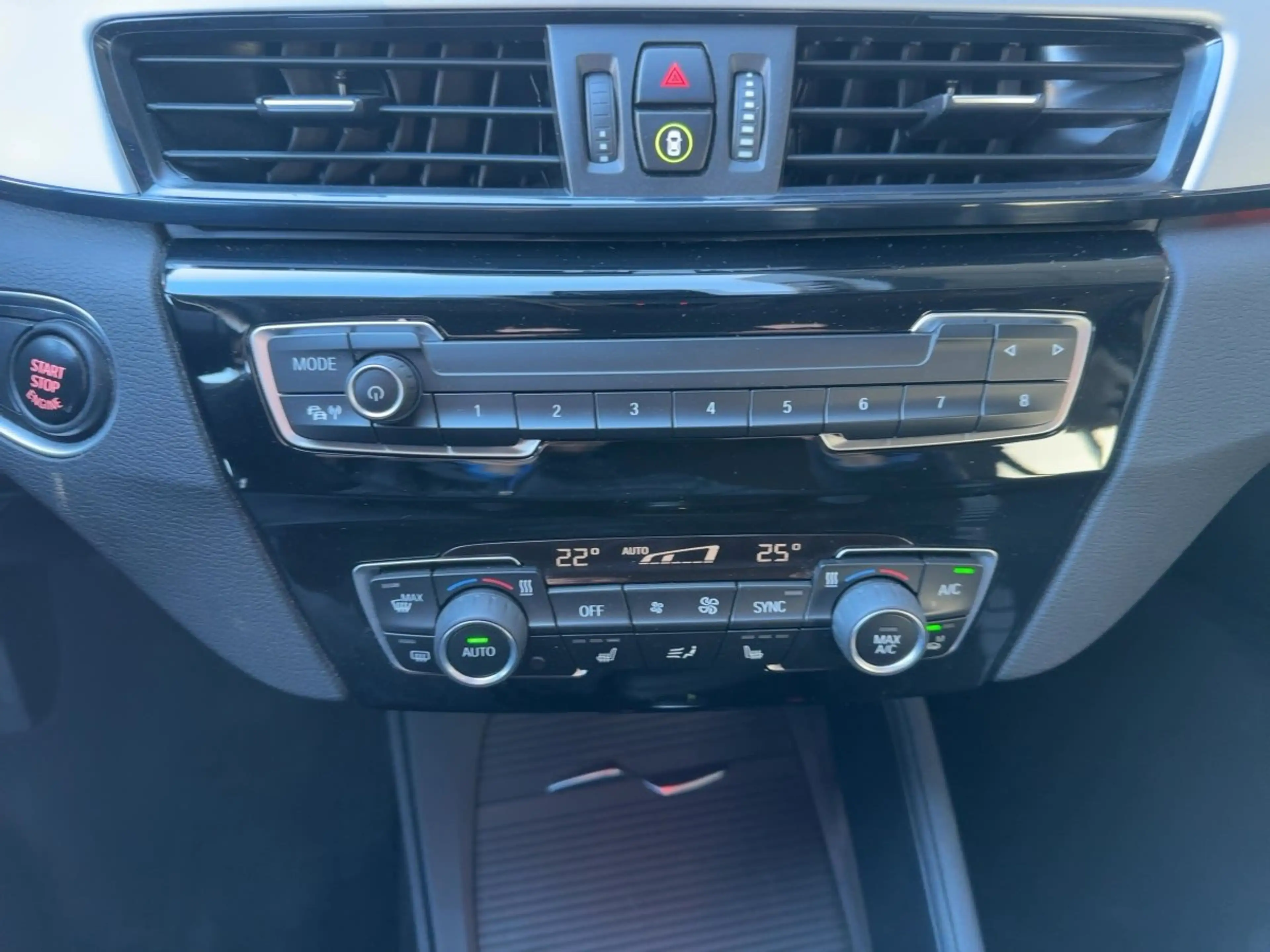 BMW X1 sDrive 18 d Advantage LED+AHK+Einparkhilfe — photo 14