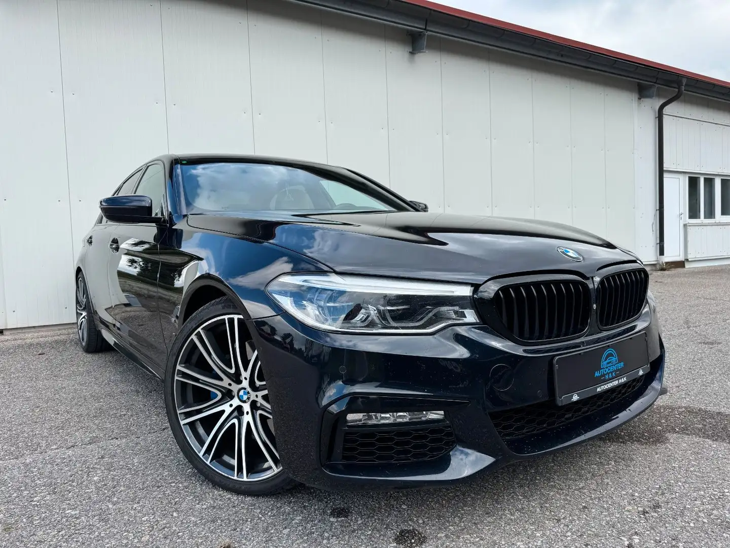 BMW 540 i Lim. M-Sport *HUD*H&K*LED*360* Schwarz - 1