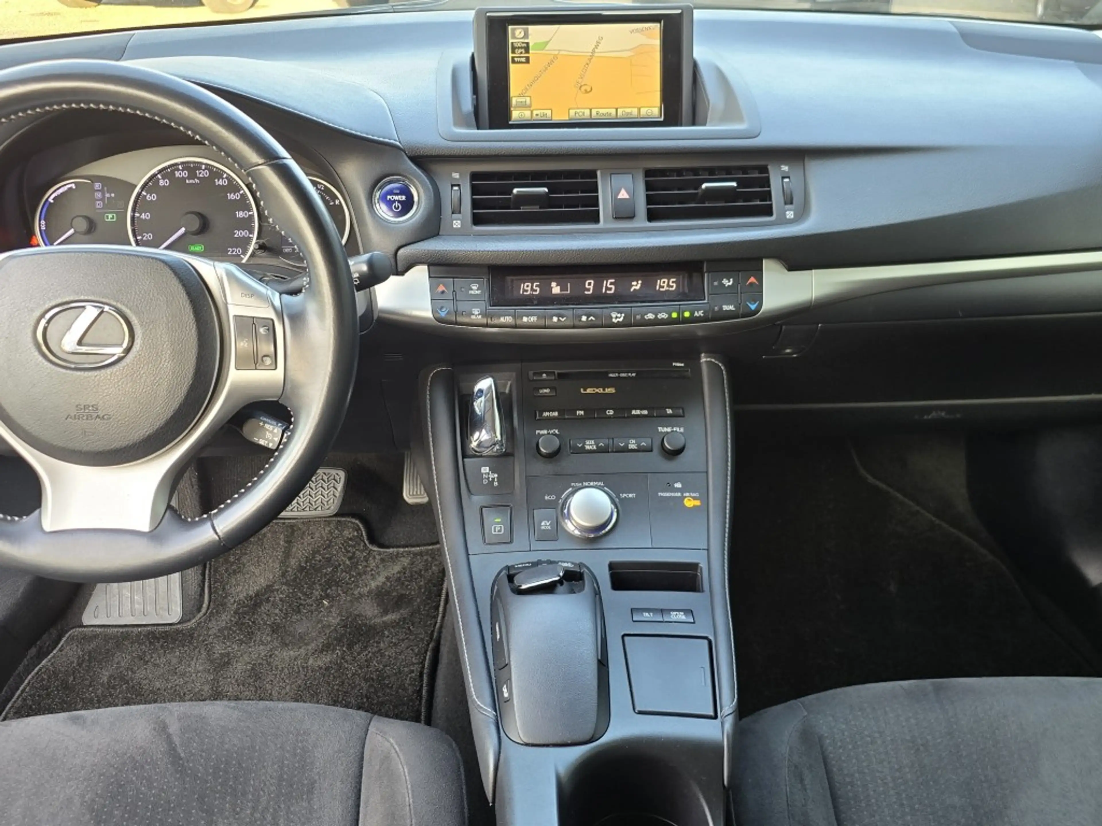 Lexus CT 200h Hybrid ZEER MOOI EN PERFECT ONDERHOUDEN — photo 15