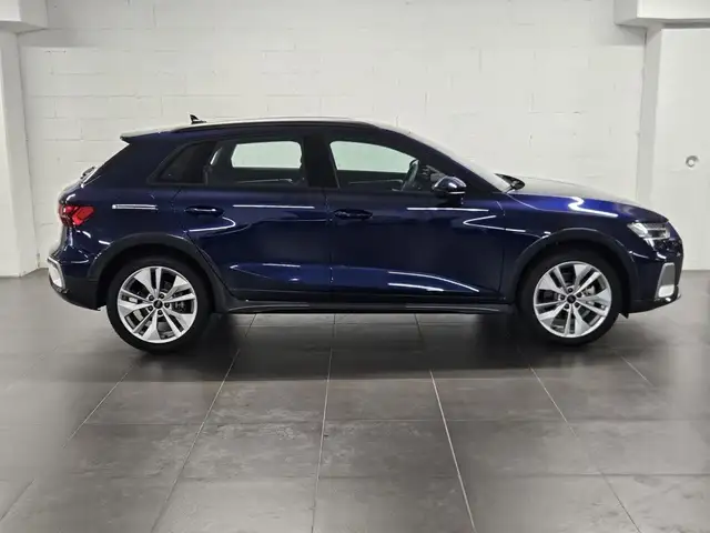 Audi A3 view 3