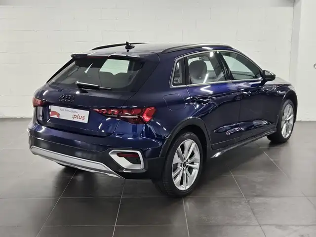 Audi A3 view 4