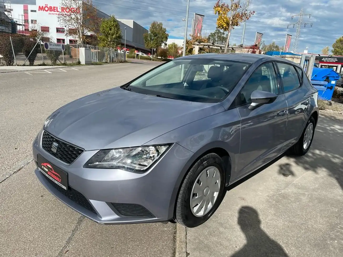 SEAT Leon Reference Silber - 1