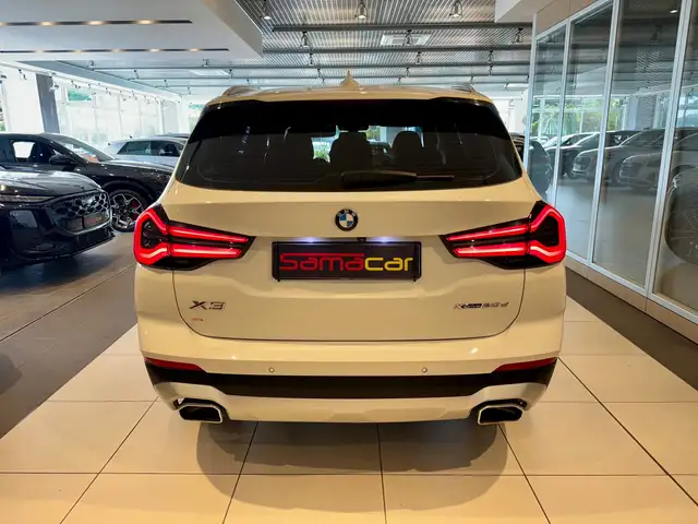 BMW X3 view 6