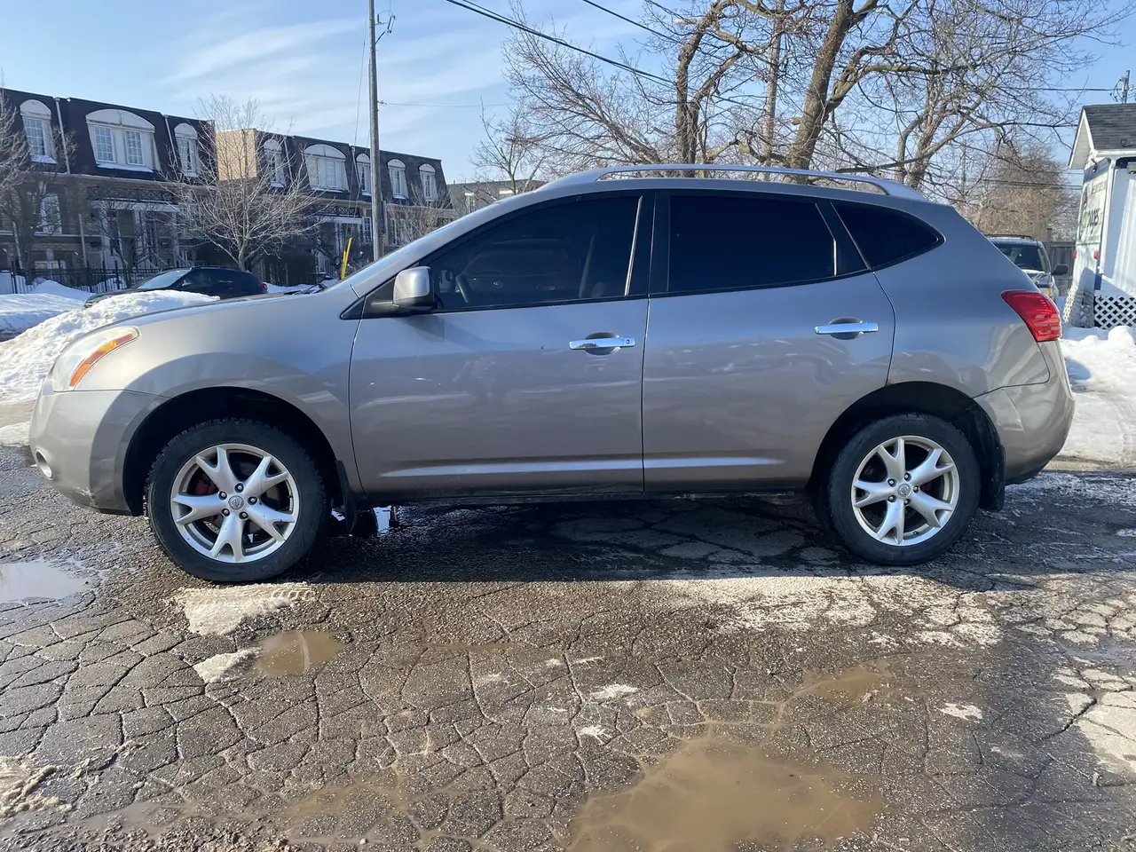 Nissan Rogue снимка Nissan Rogue