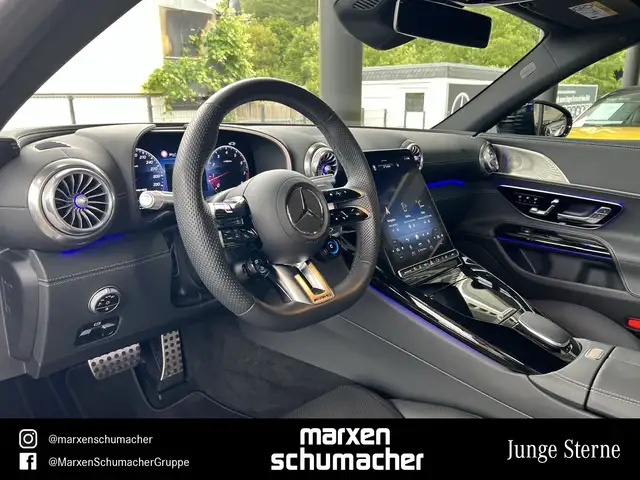 Mercedes-Benz SL 63 Amg view 9