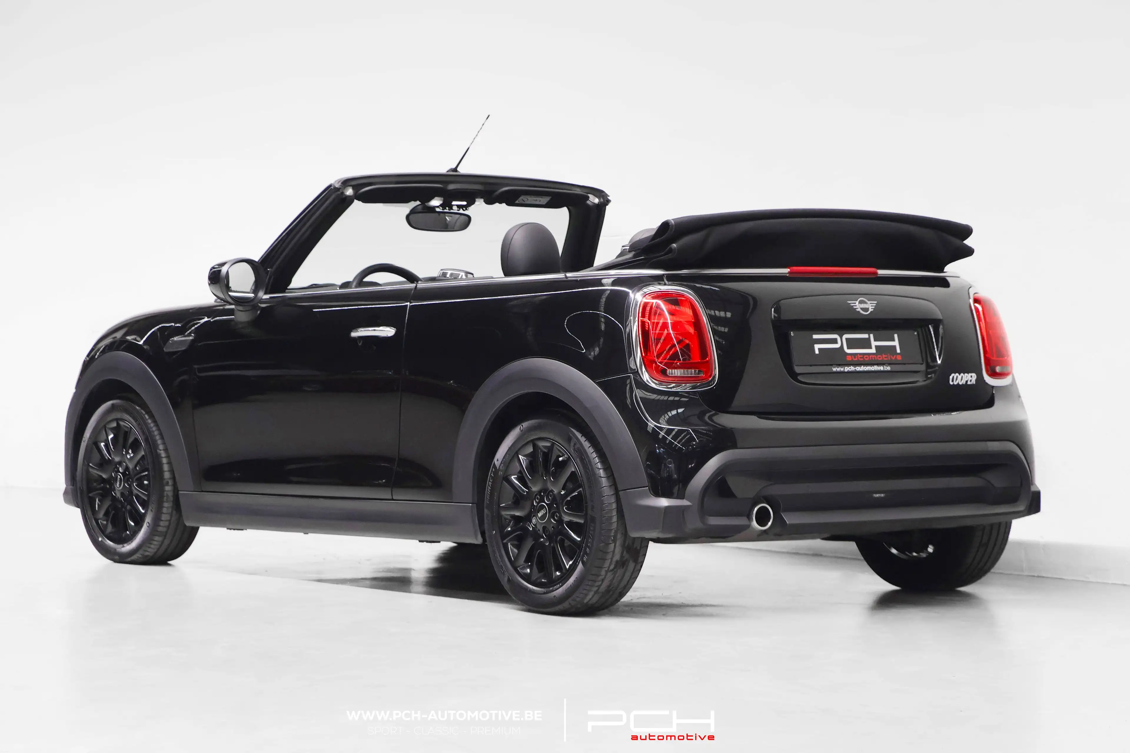 MINI Cooper Cabrio 1.5 LED / CUIR-TISSU / SIEGES CHAUFFANTS / KEY-LESS / HARMAN/KARDON / APPLE CARPLAY — photo 5
