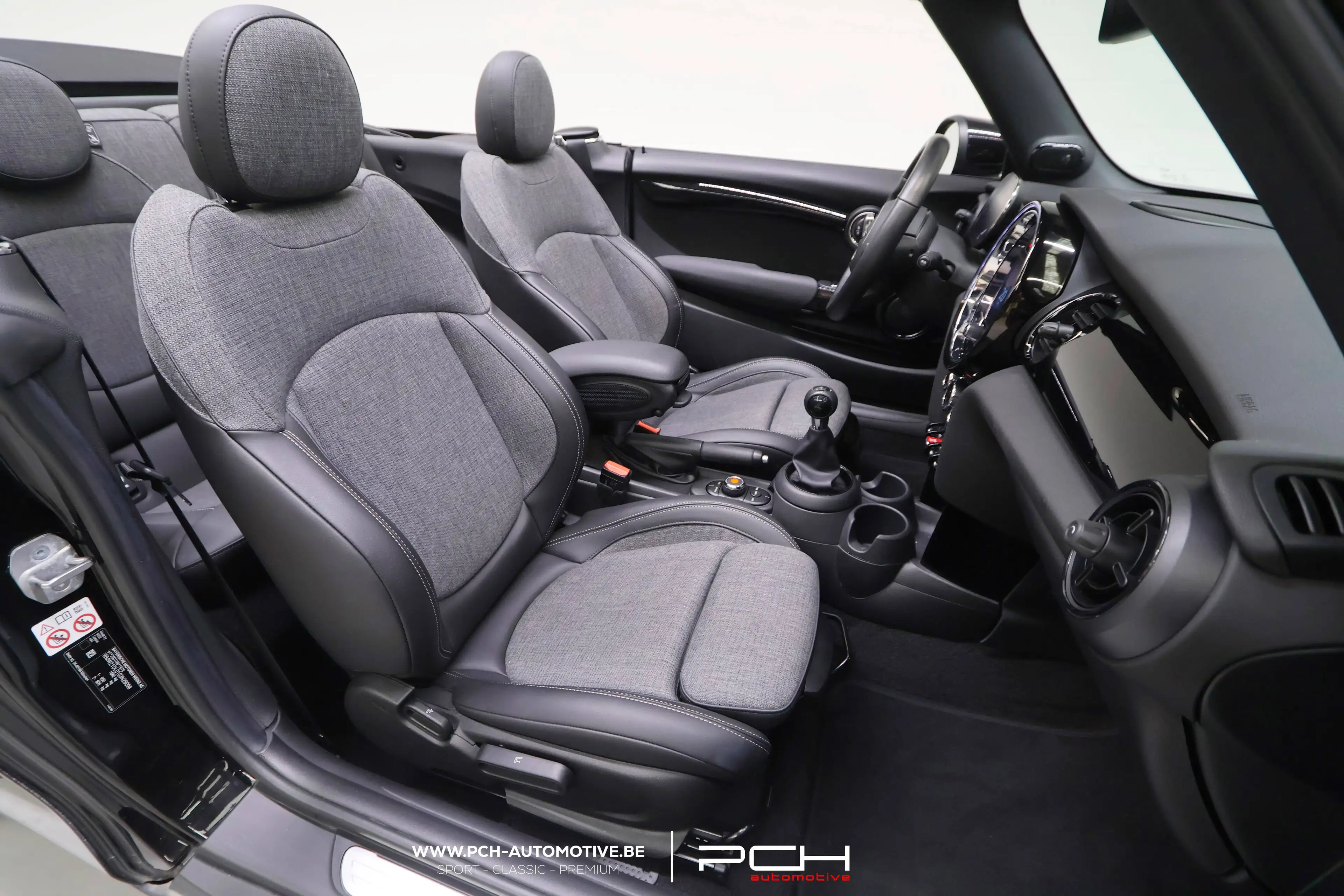MINI Cooper Cabrio 1.5 LED / CUIR-TISSU / SIEGES CHAUFFANTS / KEY-LESS / HARMAN/KARDON / APPLE CARPLAY — photo 10