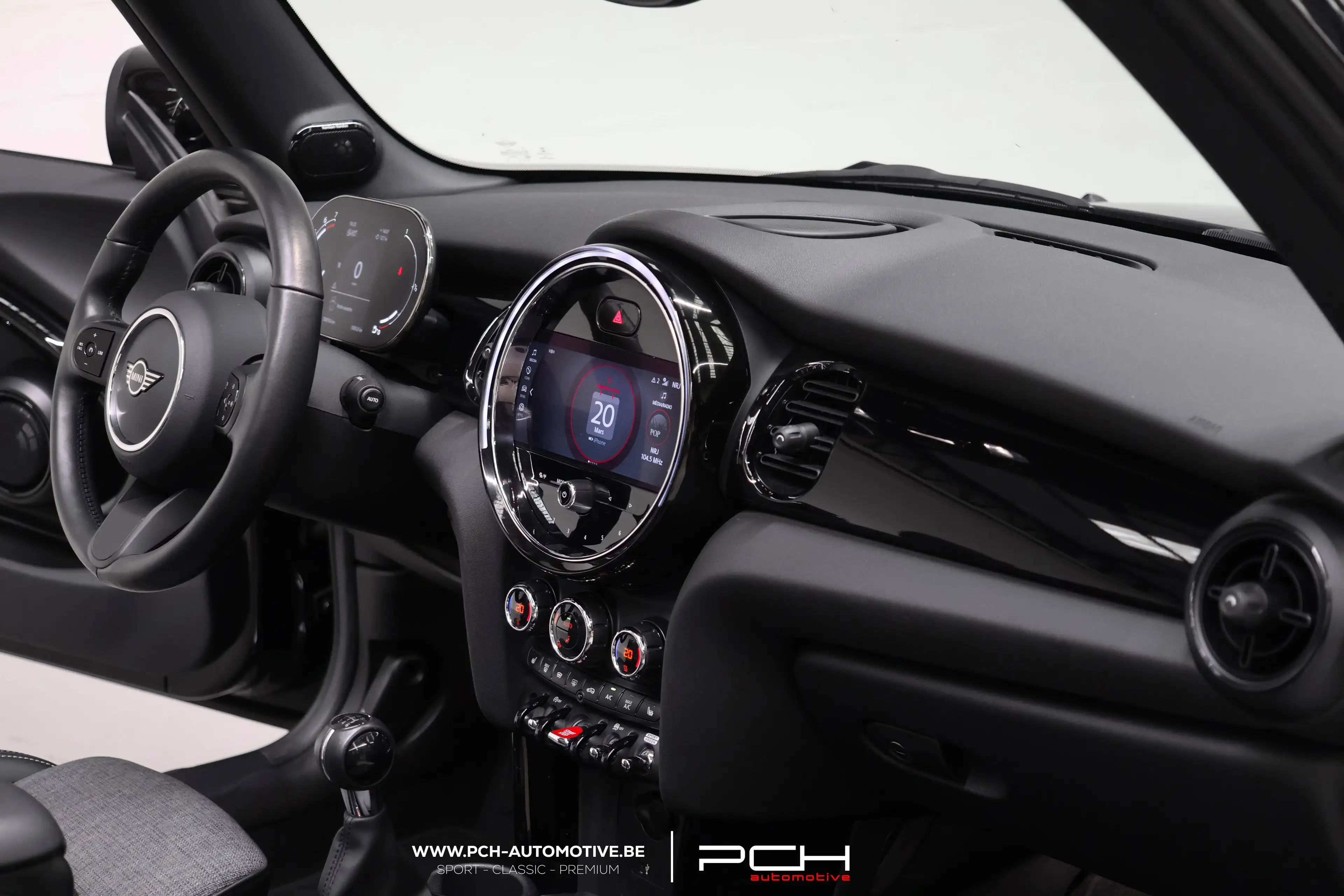 MINI Cooper Cabrio 1.5 LED / CUIR-TISSU / SIEGES CHAUFFANTS / KEY-LESS / HARMAN/KARDON / APPLE CARPLAY — photo 13