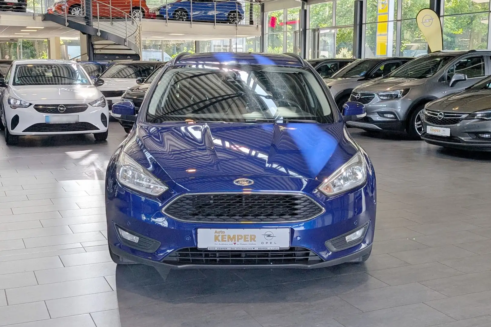 Ford Focus Turnier 1.0 EcoBoost Business *SHZ*Navi* Blauw - 2