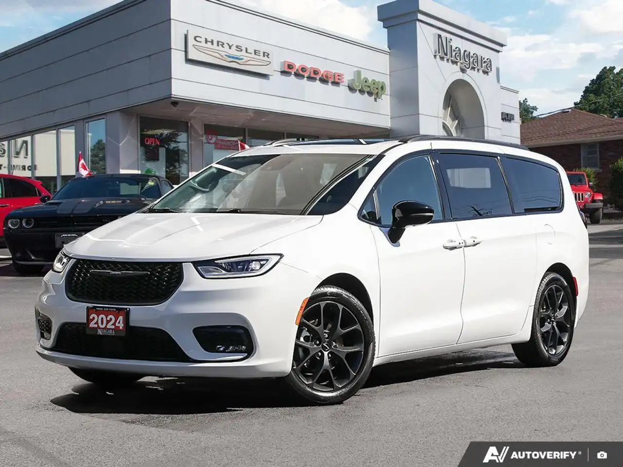 2024 Chrysler Pacifica