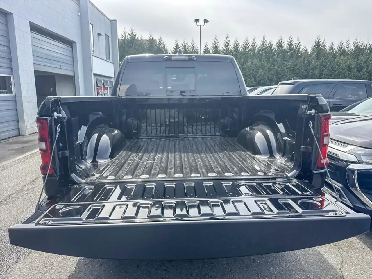 RAM 1500 снимка RAM 1500
