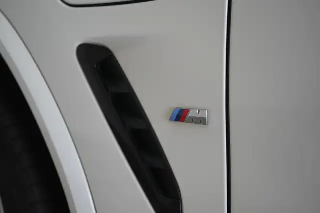 BMW X3 view 14