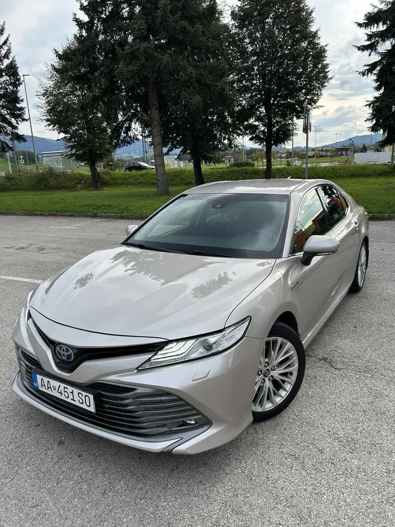 Toyota Camry - 2