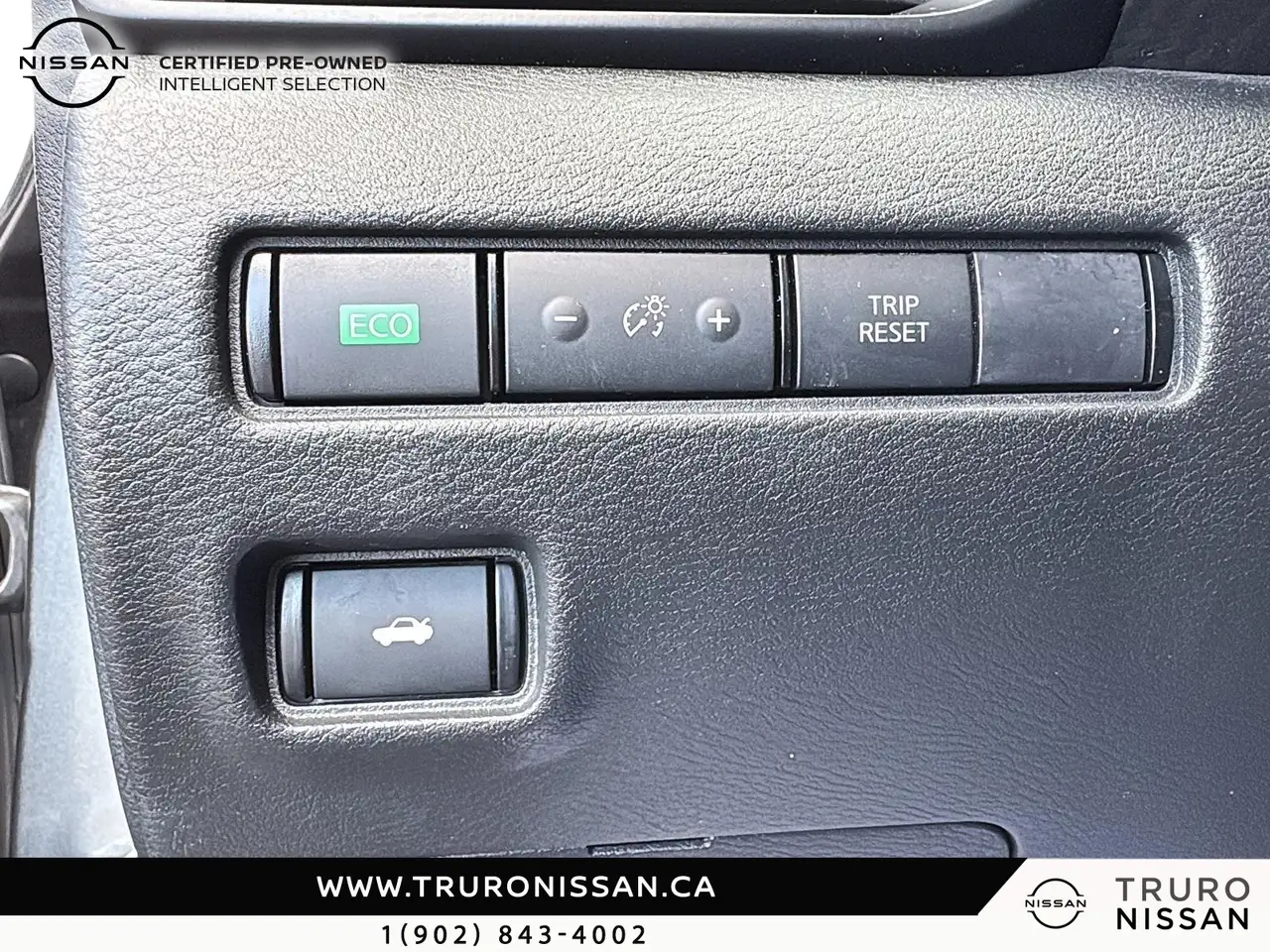 Nissan Sentra fotografie Nissan Sentra