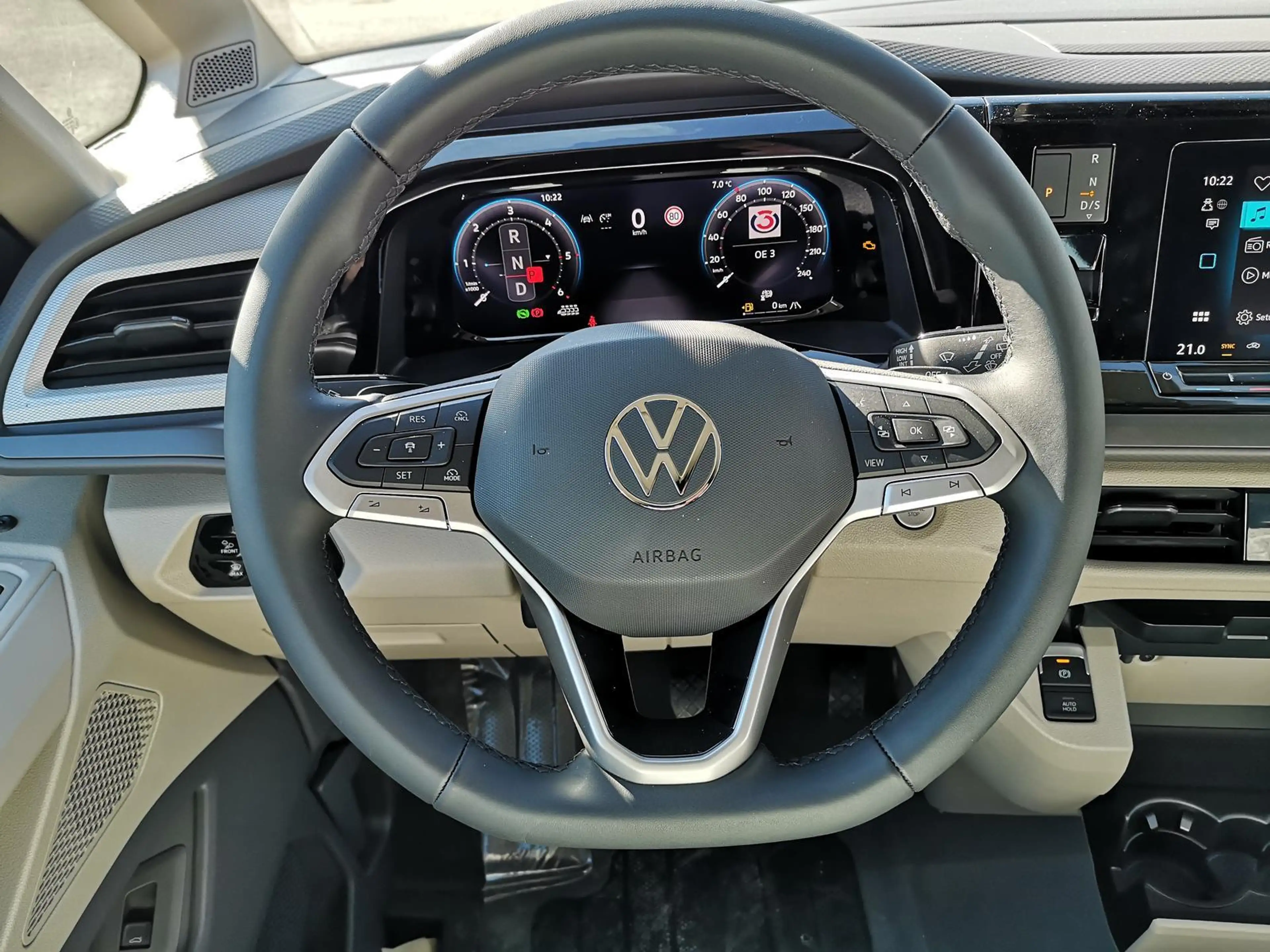 Volkswagen T7 California Beach 2.0TDI DSG Sport Edition 8 Fach GV5 Premi... — photo 8