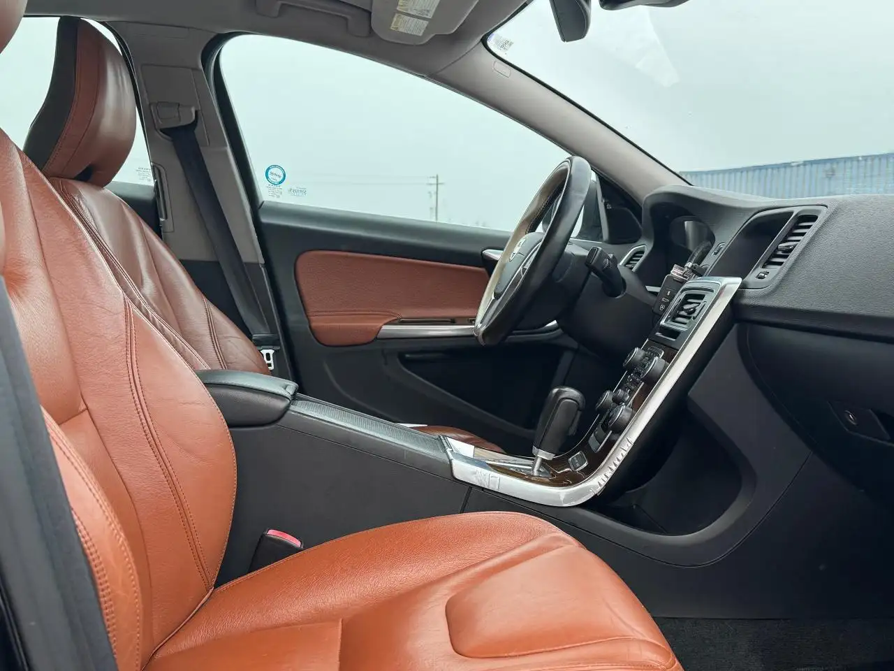 Volvo S60 снимка Volvo S60