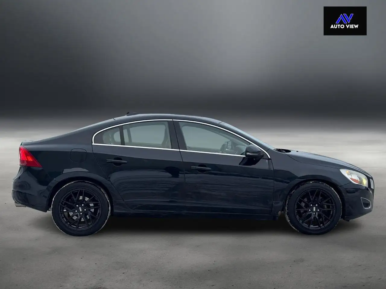 Volvo S60 снимка Volvo S60
