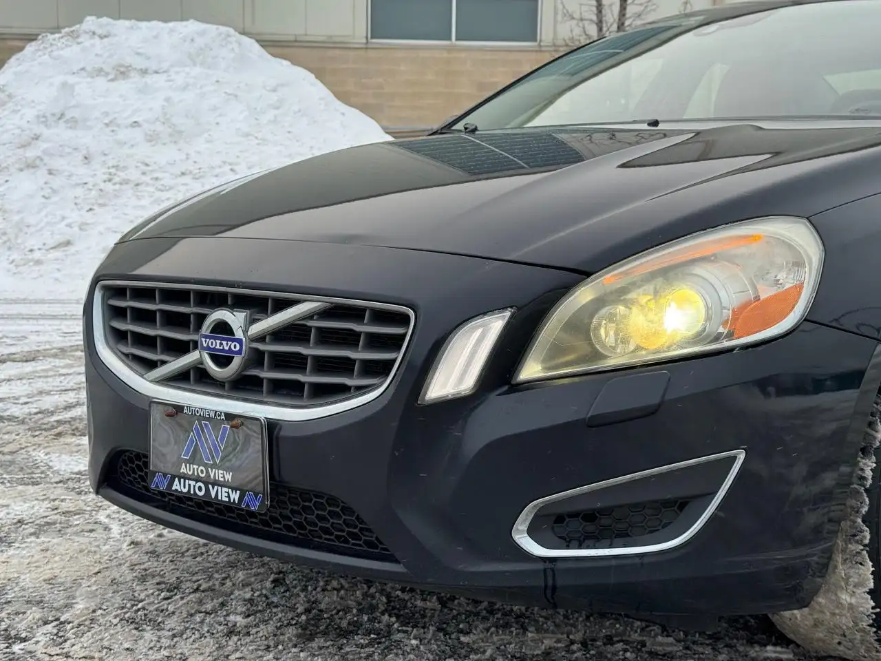 Volvo S60 снимка Volvo S60