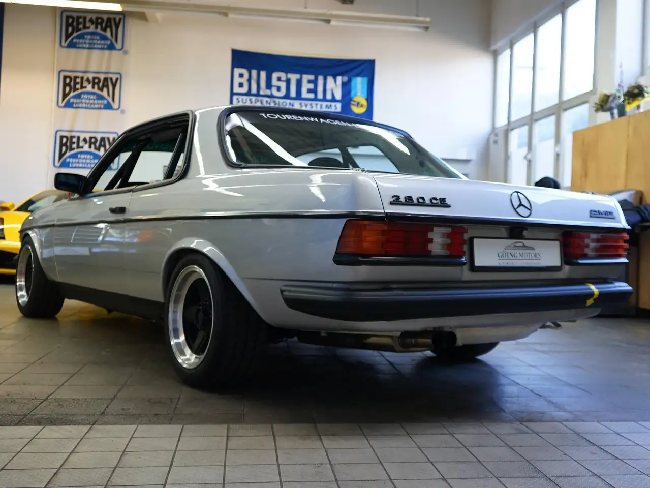 Mercedes-Benz E 280 C123 280CE AMG / Väth Rennwagen Neuaufbau auf Rohkarosse mit H-Kennzeichen, foto 11