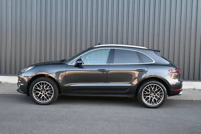 Porsche Macan view 5
