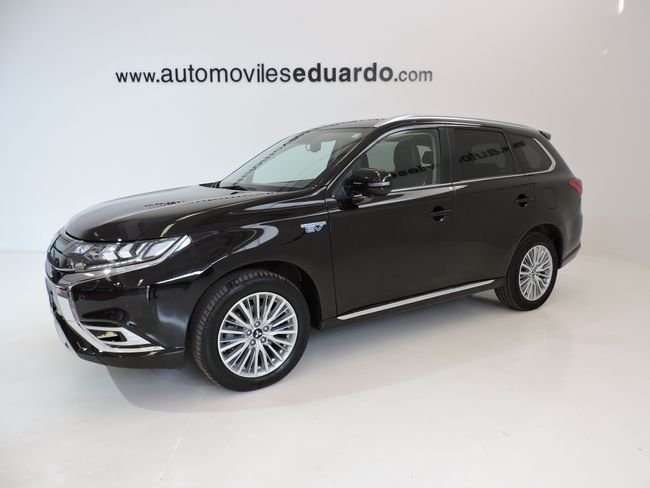 Mitsubishi Outlander PHEV Kaiteki 4WD - foto 1