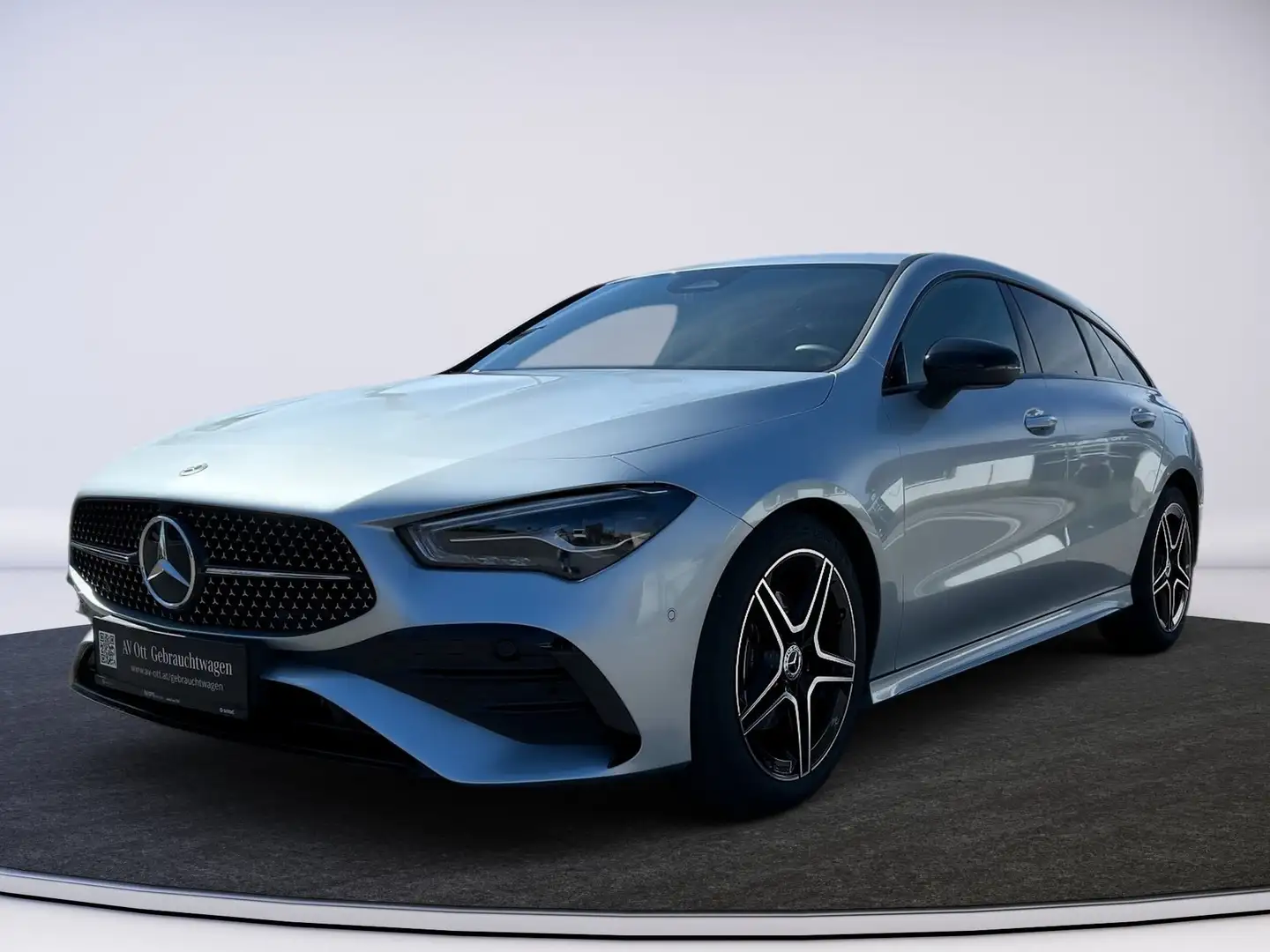 Mercedes-Benz CLA 180 SB AMG Night Silber - 2