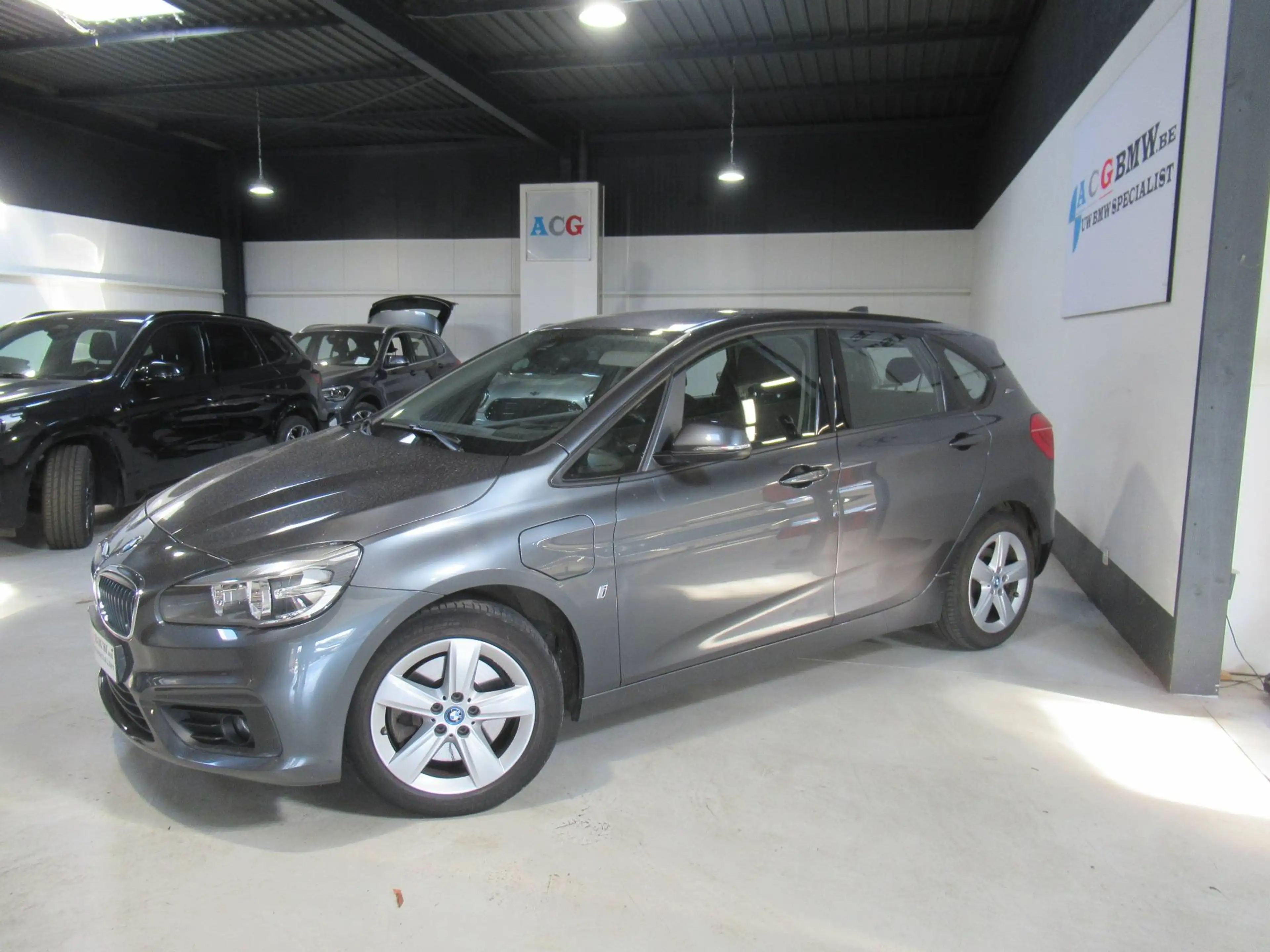 BMW 225 Active Tourer PHEV Hybride Plugin Head Up Navi PLUS Parkeerhulp — photo 4