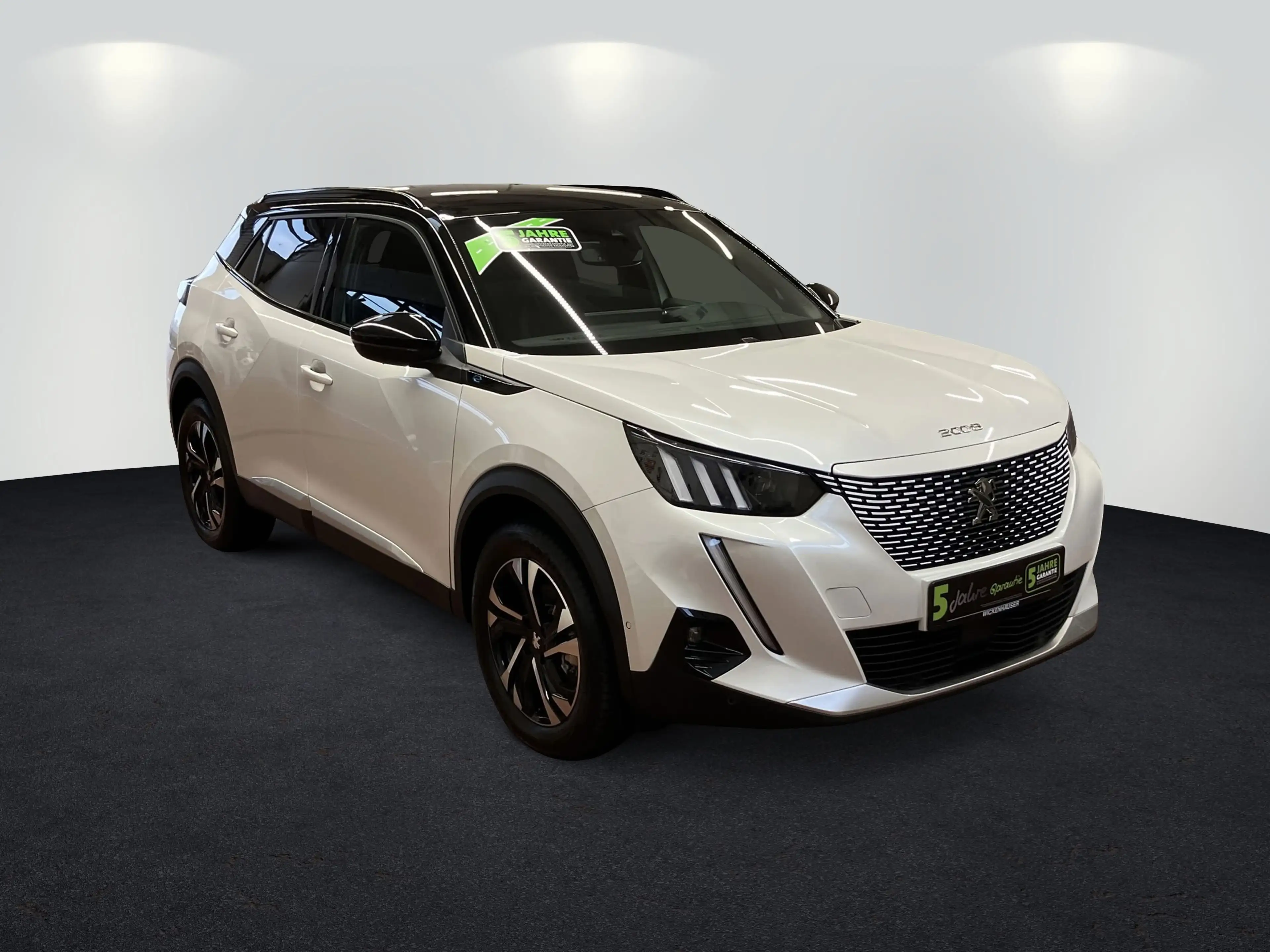 Peugeot e-2008 Elektro 136 GT LED+Navi+Kamera+LM17 — photo 3