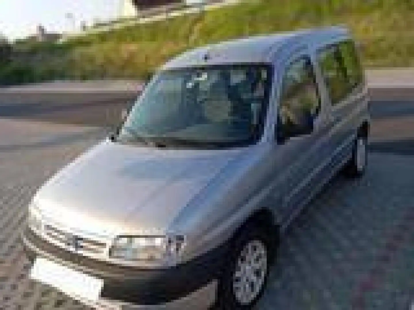Citroen Berlingo 1.6 16 V HDI90 CV Gri - 1